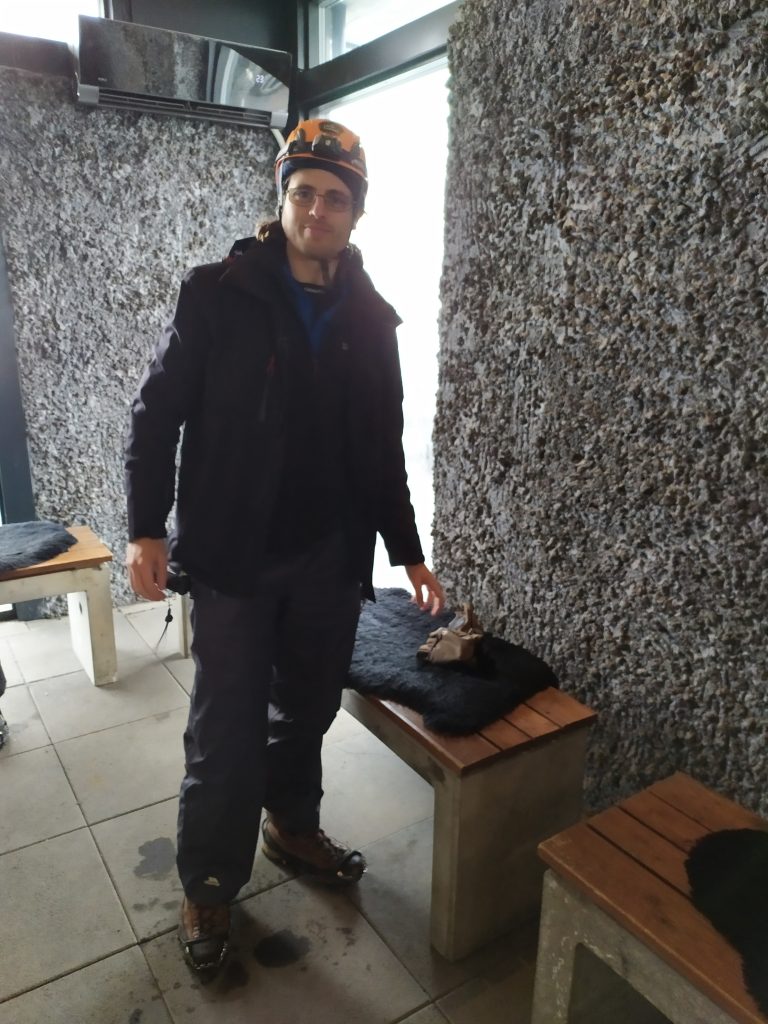 Matteo prepares for the tour in the Raufarhólshellir